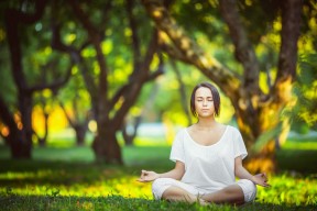 南宫体育-西亚卡姆封神之夜！快船主场惊险夺冠，压哨绝杀引爆全网热议